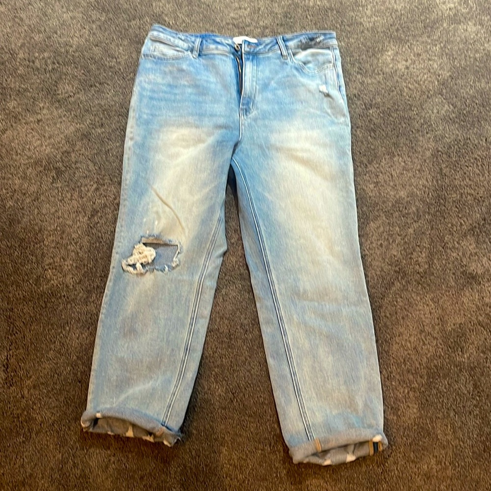 Woman Vervet jeans cuffed and distressed- plus size
